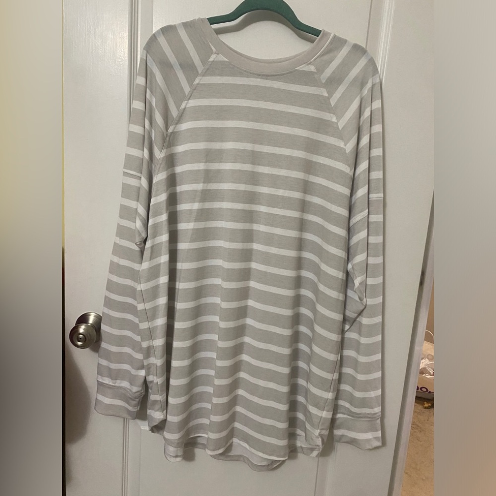 Lularoe Long Sleeve Erin Top - 2X